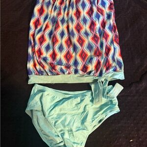 Colorful Geometric Print Tankini Set